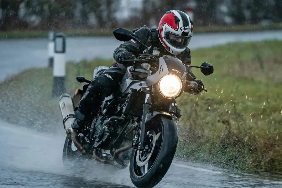 Manejar bajo la lluvia