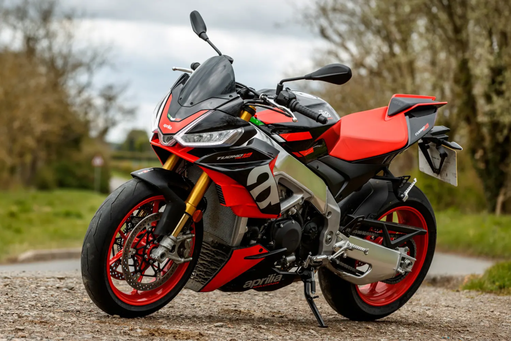 KTM 1290 Super Duke R y la Aprilia Tuono V4 1100