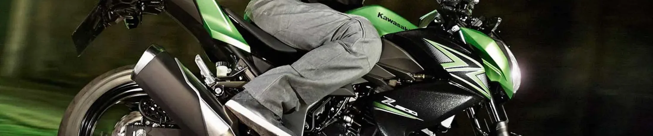 2015-Kawasaki-Z300-016